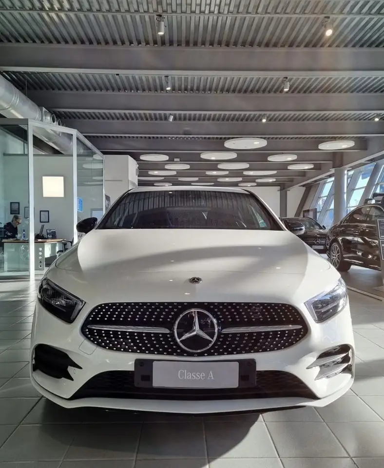 Mercedes-Benz A 200