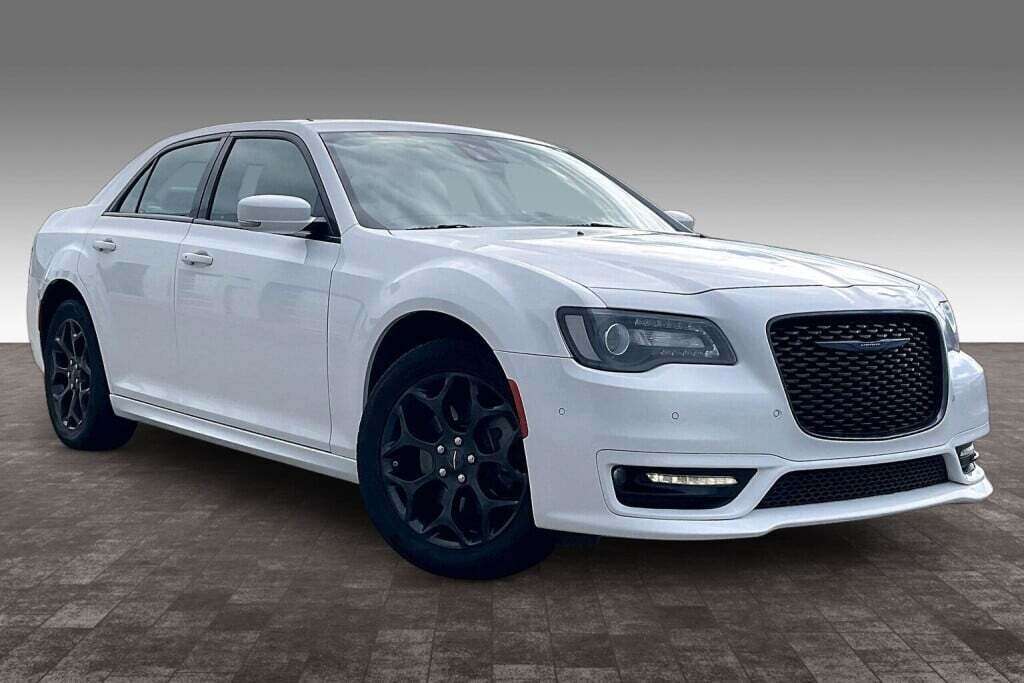 2022 Chrysler 300 Touring-l Awd — снимка 1