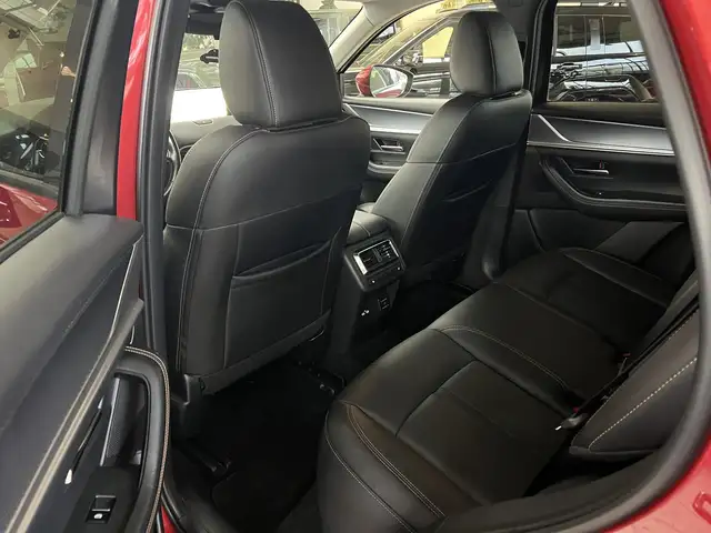Mazda CX-60 view 13
