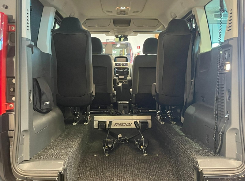 Citroen Jumpy L2H1 Rolstoelbus 4+1 XXL-Ombouw 150cm — photo 7