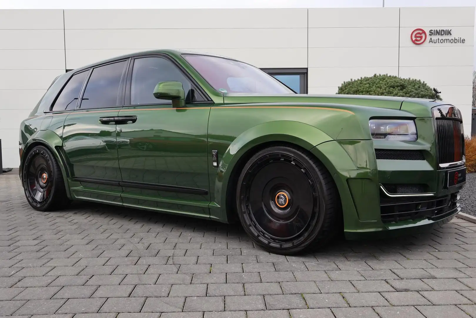 Rolls-Royce Cullinan BlackBadge NOVITEC Widebody II-4 Seater Grün - 2