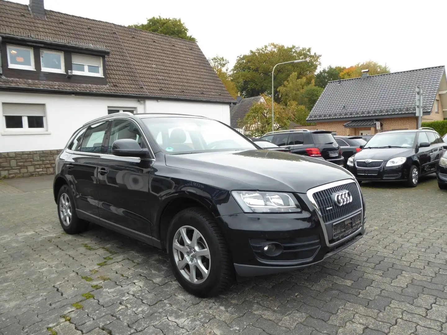 Audi Q5 2.0 TDI DPF quattro Schwarz - 2