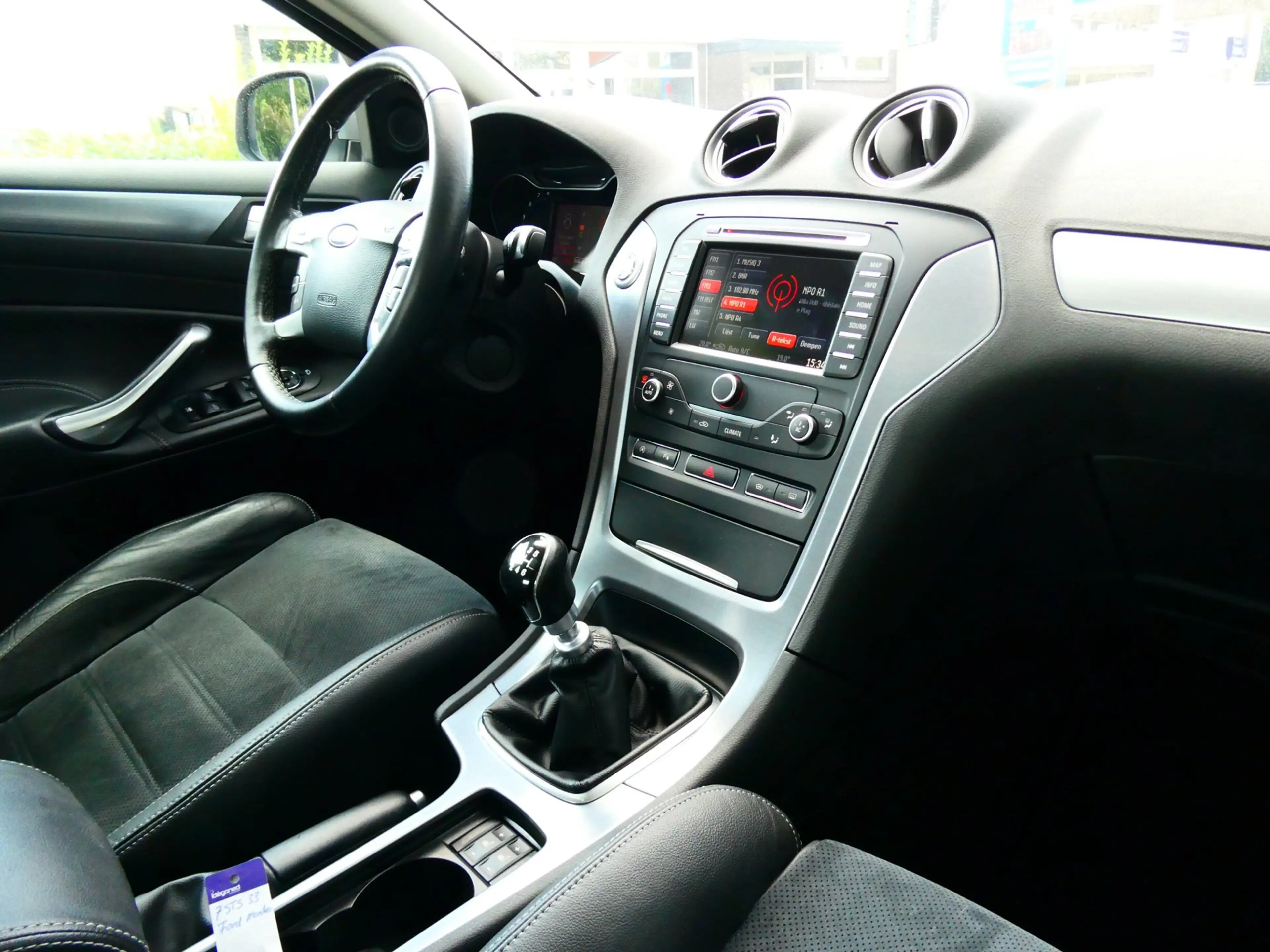 Ford Mondeo 1.6i Platinum Sedan 161pk Clima Navi Schuifdak Tre — photo 12