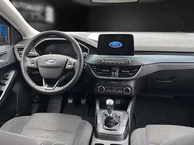 Ford Focus view 13