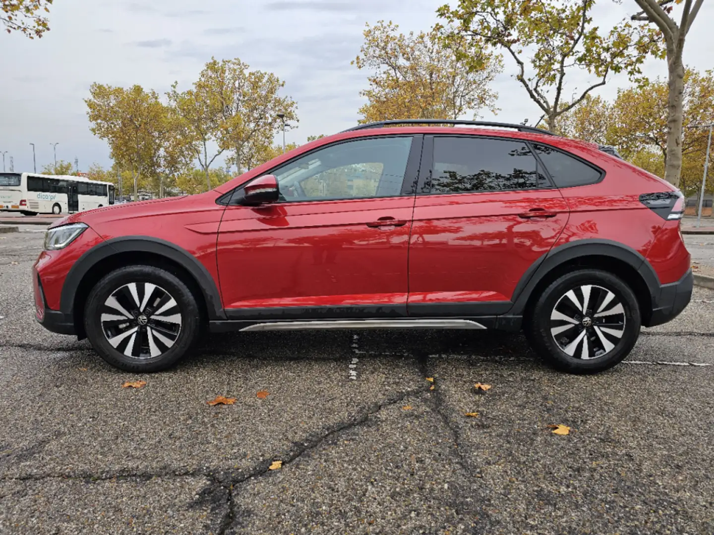 Volkswagen Taigo 1.0 TSI Life 70kW Rouge - 2