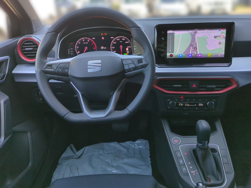 SEAT Ibiza 1.0 TSI FR Black Edition DSG+AUT+LED+Navi — photo 12