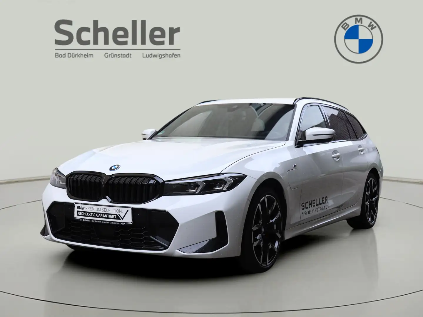BMW 330 e Touring M Sportpaket PRO Weiß - 1