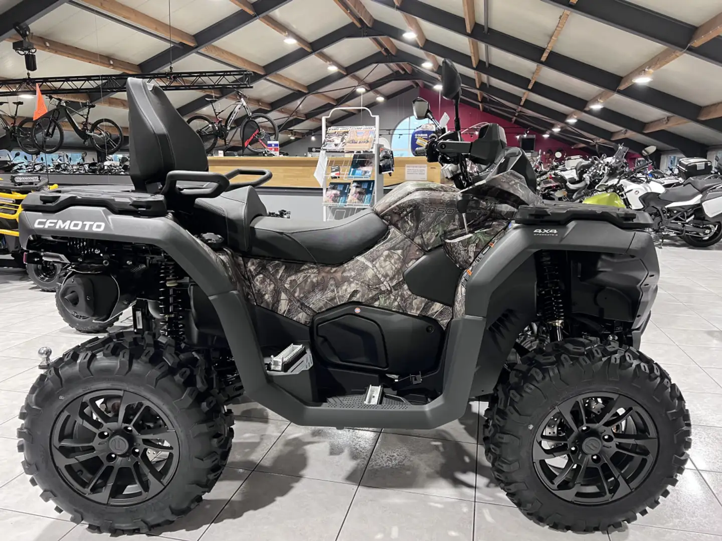 CFMOTO CForce 850 T3 no ABS 60 km/h bež - 1