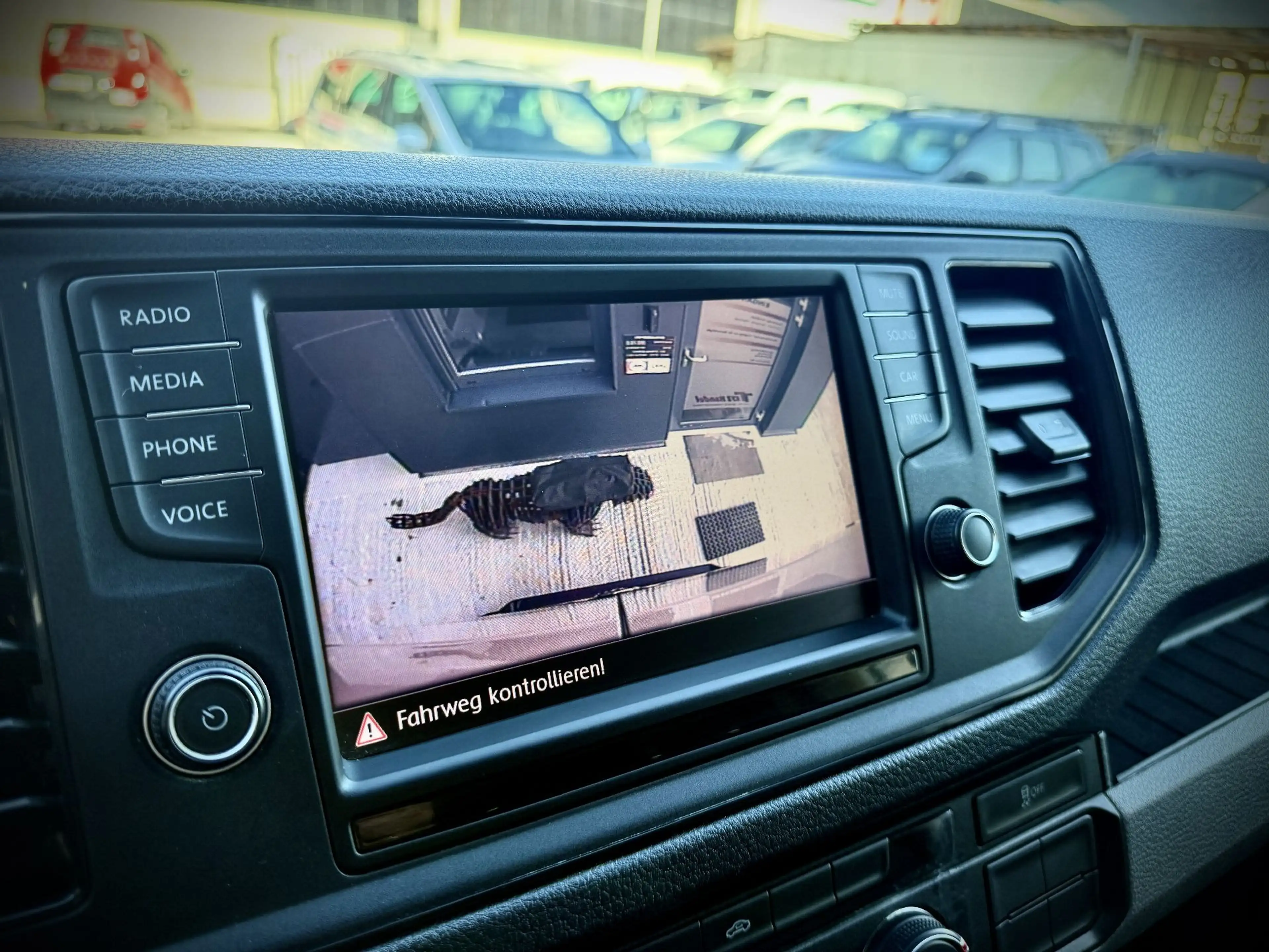 Volkswagen Crafter 2.0 TDI 4Motion L3H3 — photo 13
