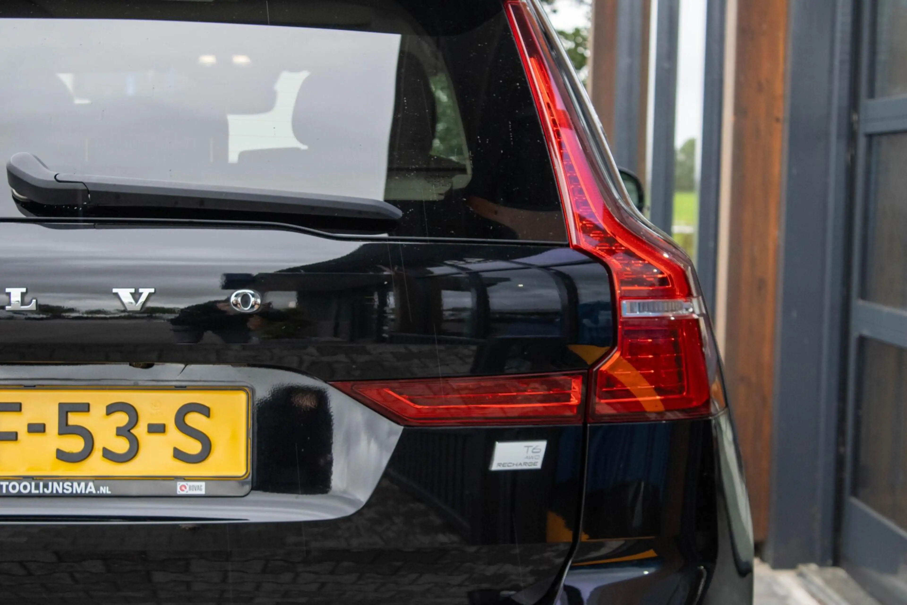 Volvo XC60 2.0 T6 PHEV AWD Inscription|ACC|Memory|Camera — photo 12