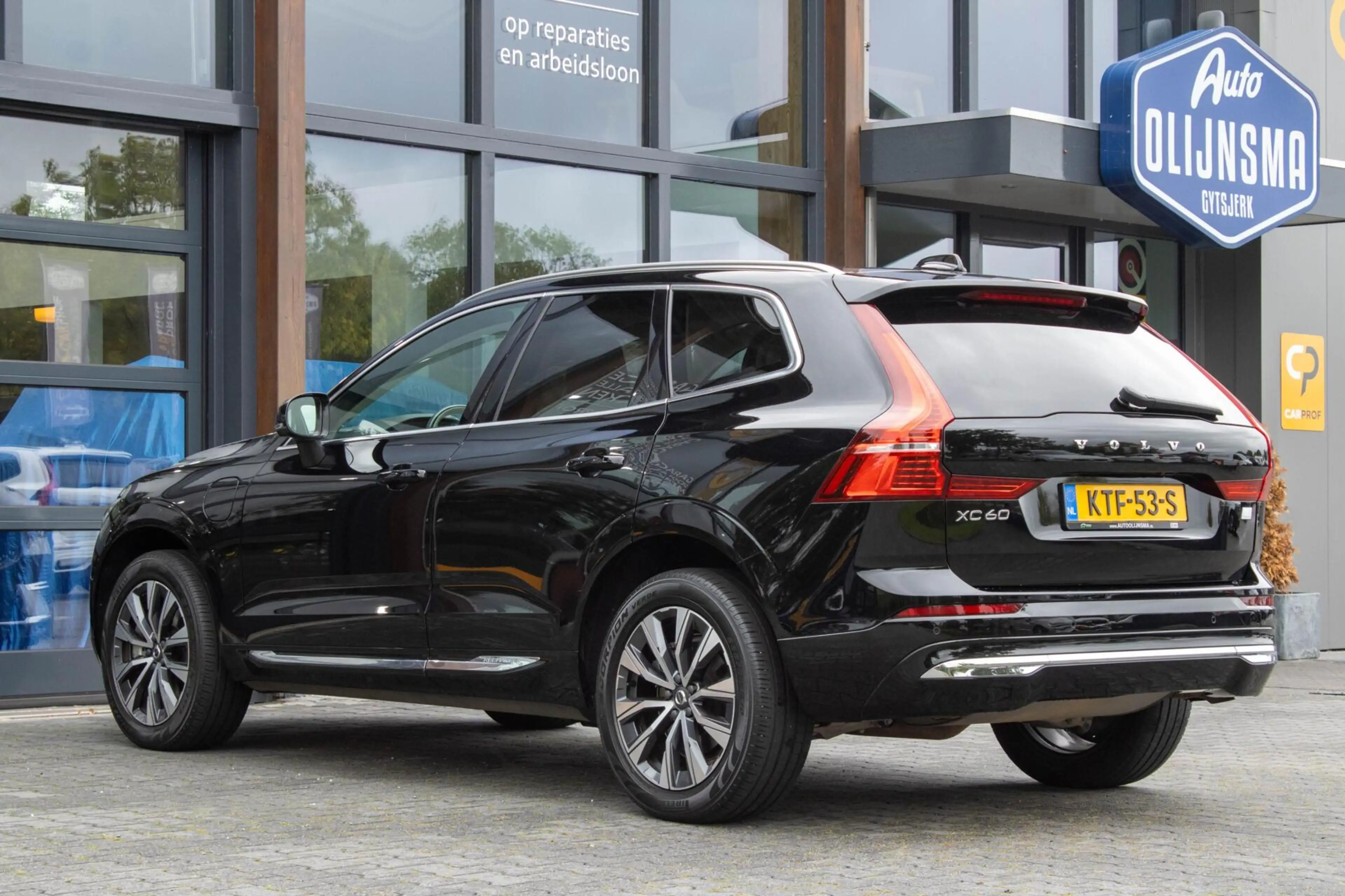 Volvo XC60 2.0 T6 PHEV AWD Inscription|ACC|Memory|Camera — photo 6