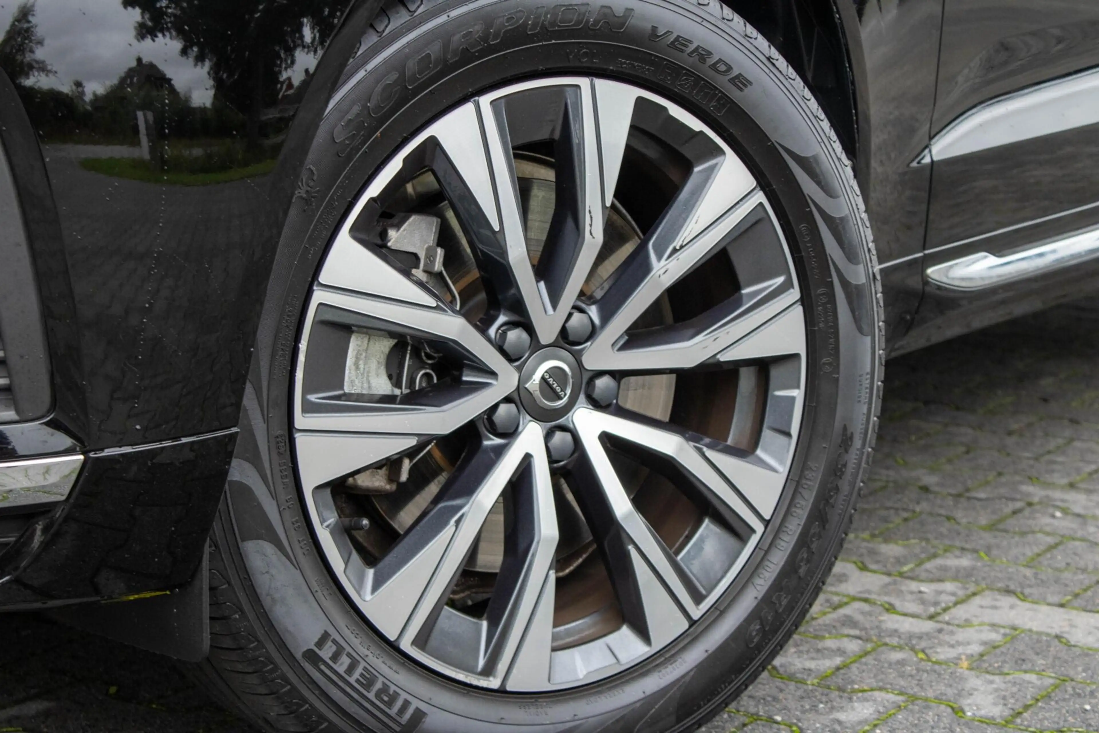 Volvo XC60 2.0 T6 PHEV AWD Inscription|ACC|Memory|Camera — photo 10