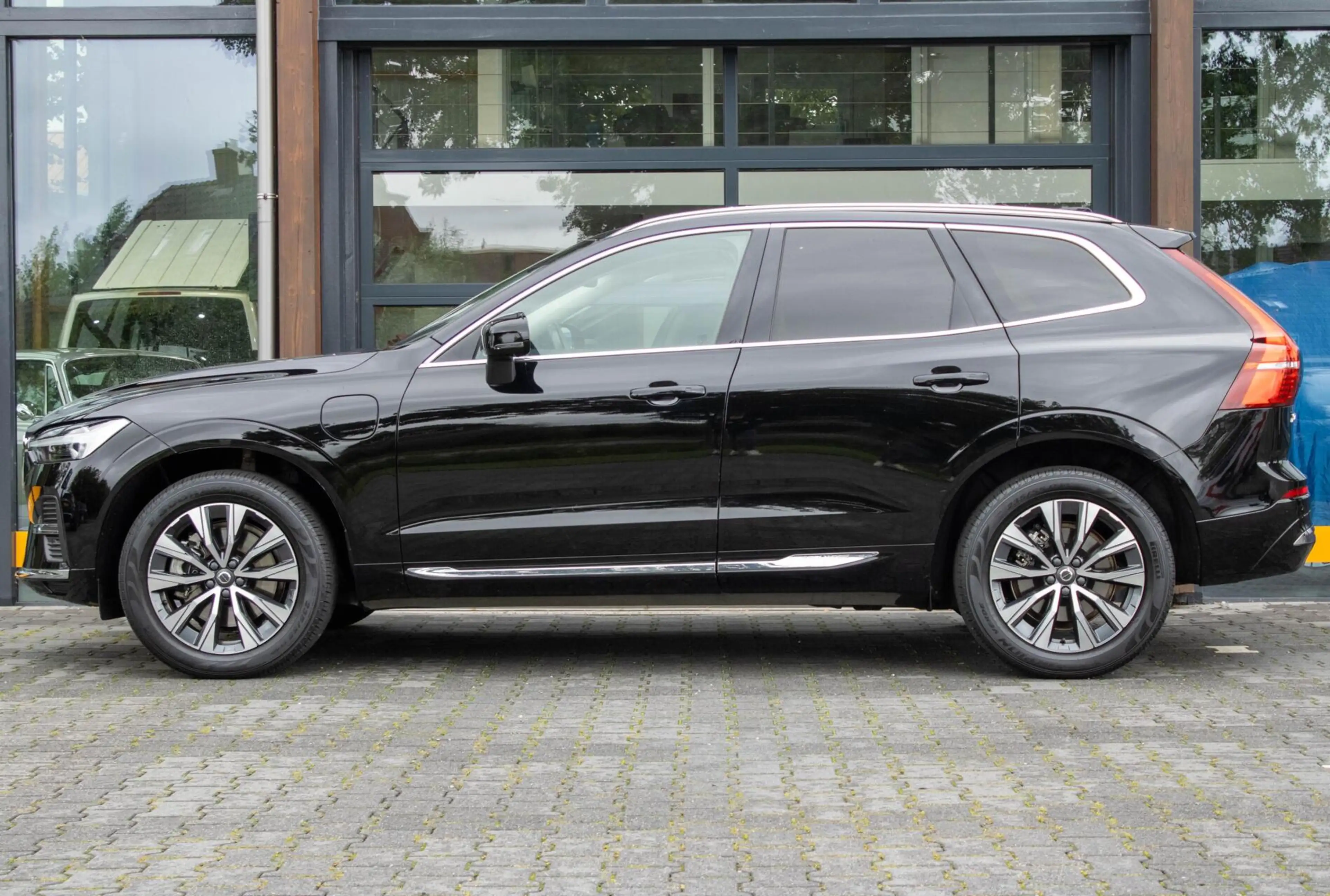 Volvo XC60 2.0 T6 PHEV AWD Inscription|ACC|Memory|Camera — photo 7
