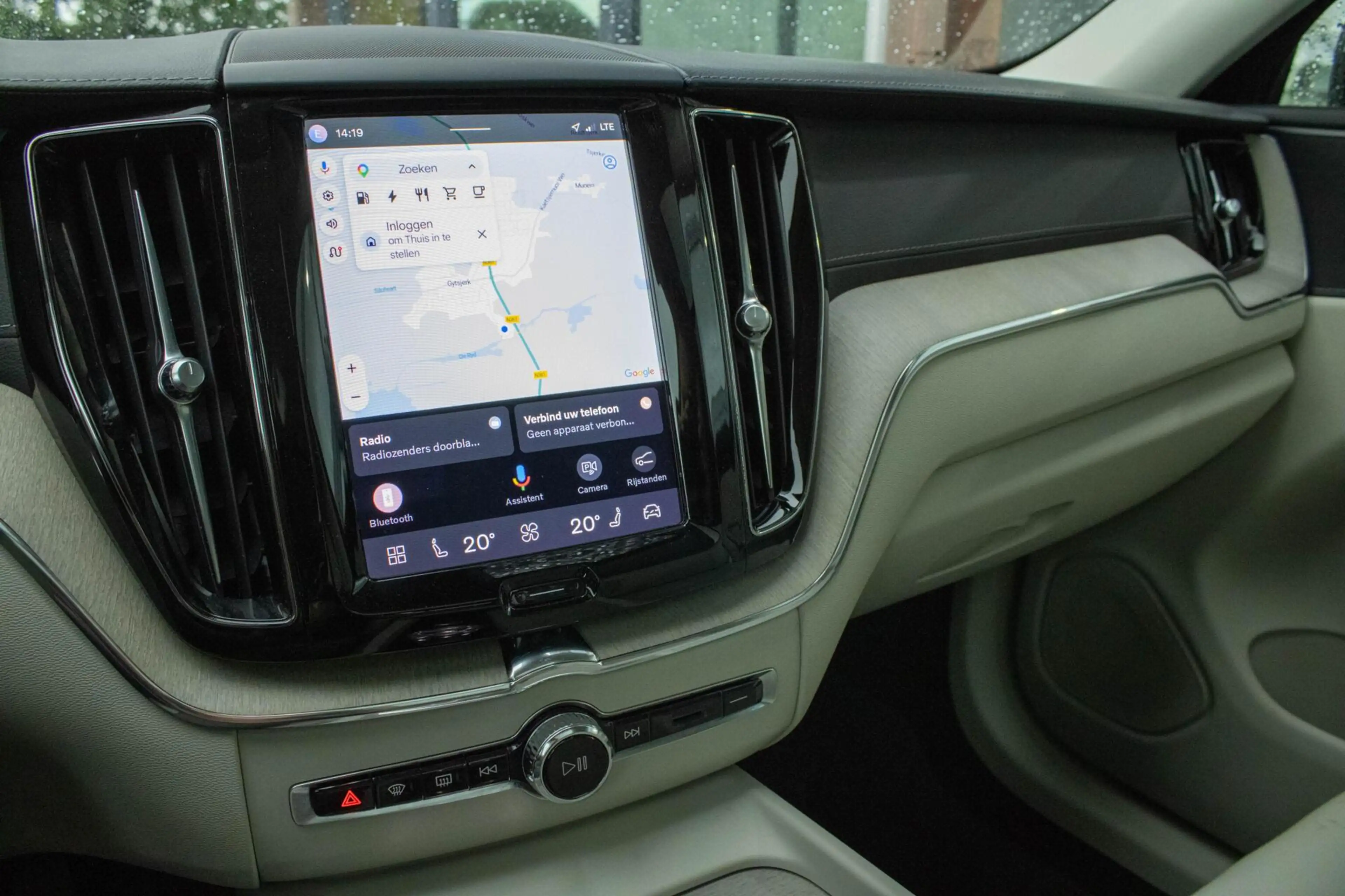 Volvo XC60 2.0 T6 PHEV AWD Inscription|ACC|Memory|Camera — photo 26