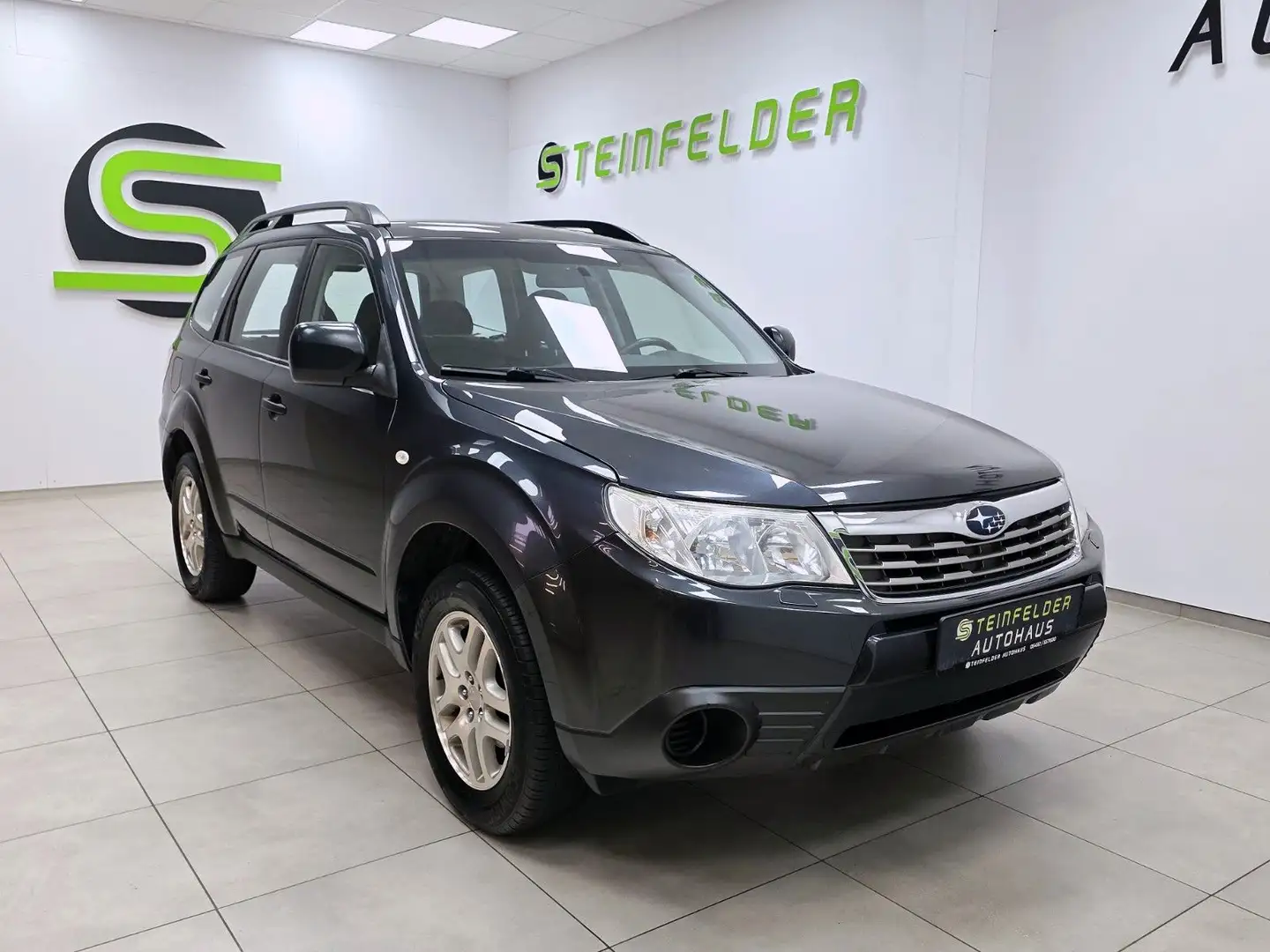 Subaru Forester 2.0 Active / SHZ / KLIMA / ALU Grau - 1
