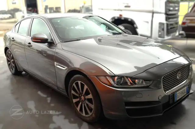 Jaguar XE 2.0 D Turbo 180CV aut. CAMBIO ROTTO