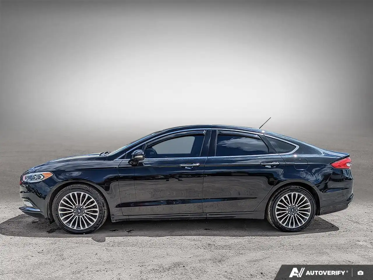 Ford Fusion снимка Ford Fusion