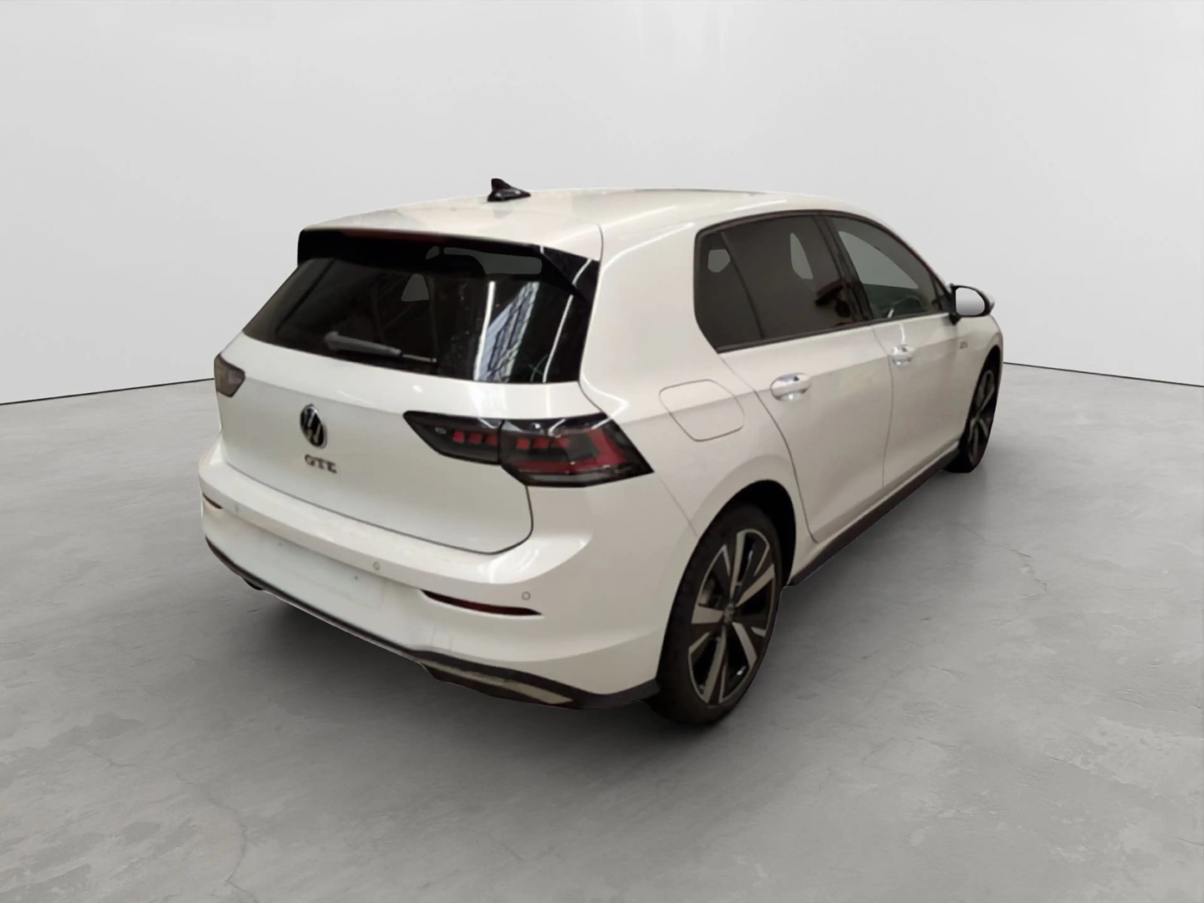 Volkswagen Golf GTE VIII 1.5 TSI eHybrid 200kW GTE *AHK*Kamera* — photo 3