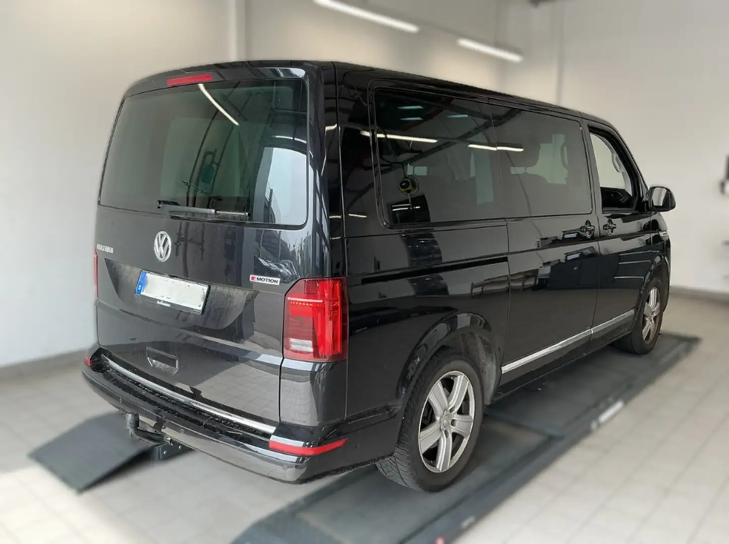 Volkswagen T6 Multivan 6.1 2.0 TDI 4Motion DSG Highline LED Schwarz - 2