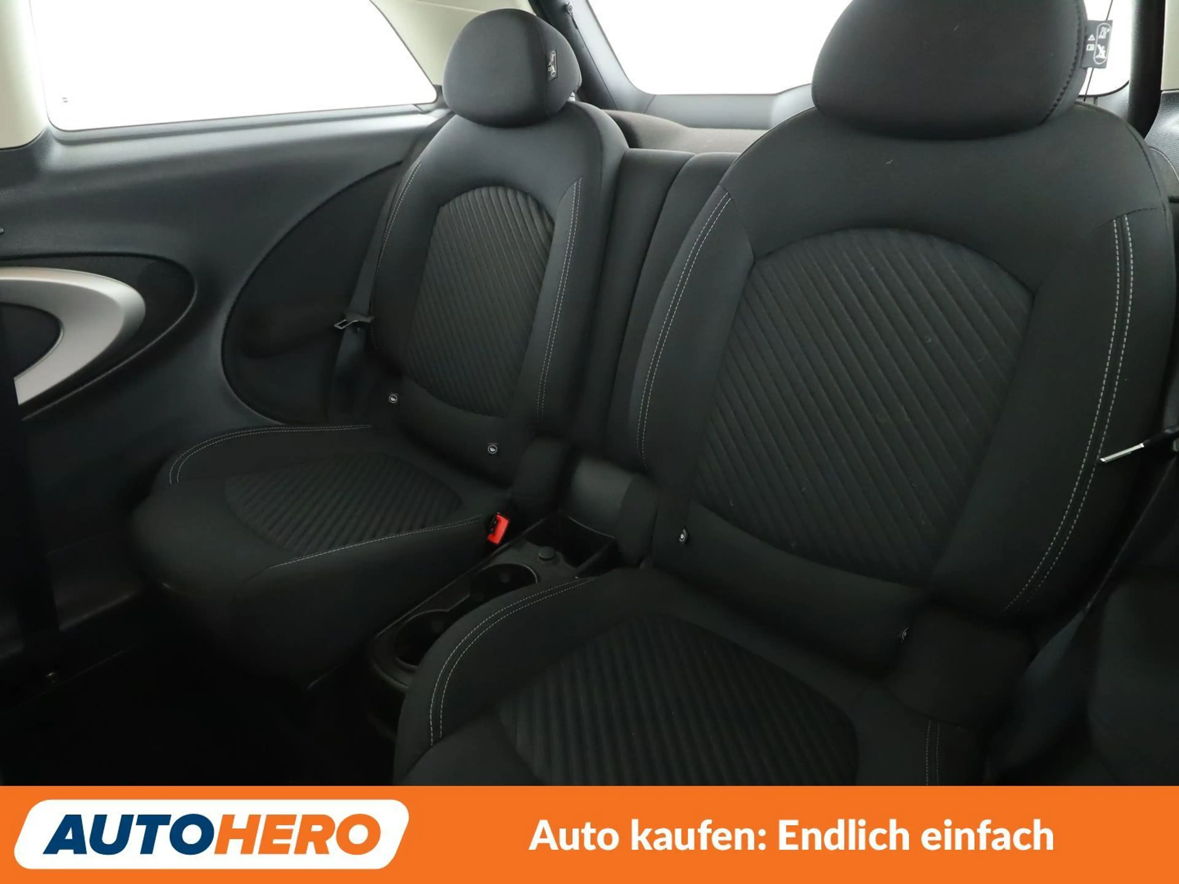 MINI Cooper D Paceman Cooper D*NAVI*TEMPO*PDC*SHZ*ALU*KLIMA* — photo 15