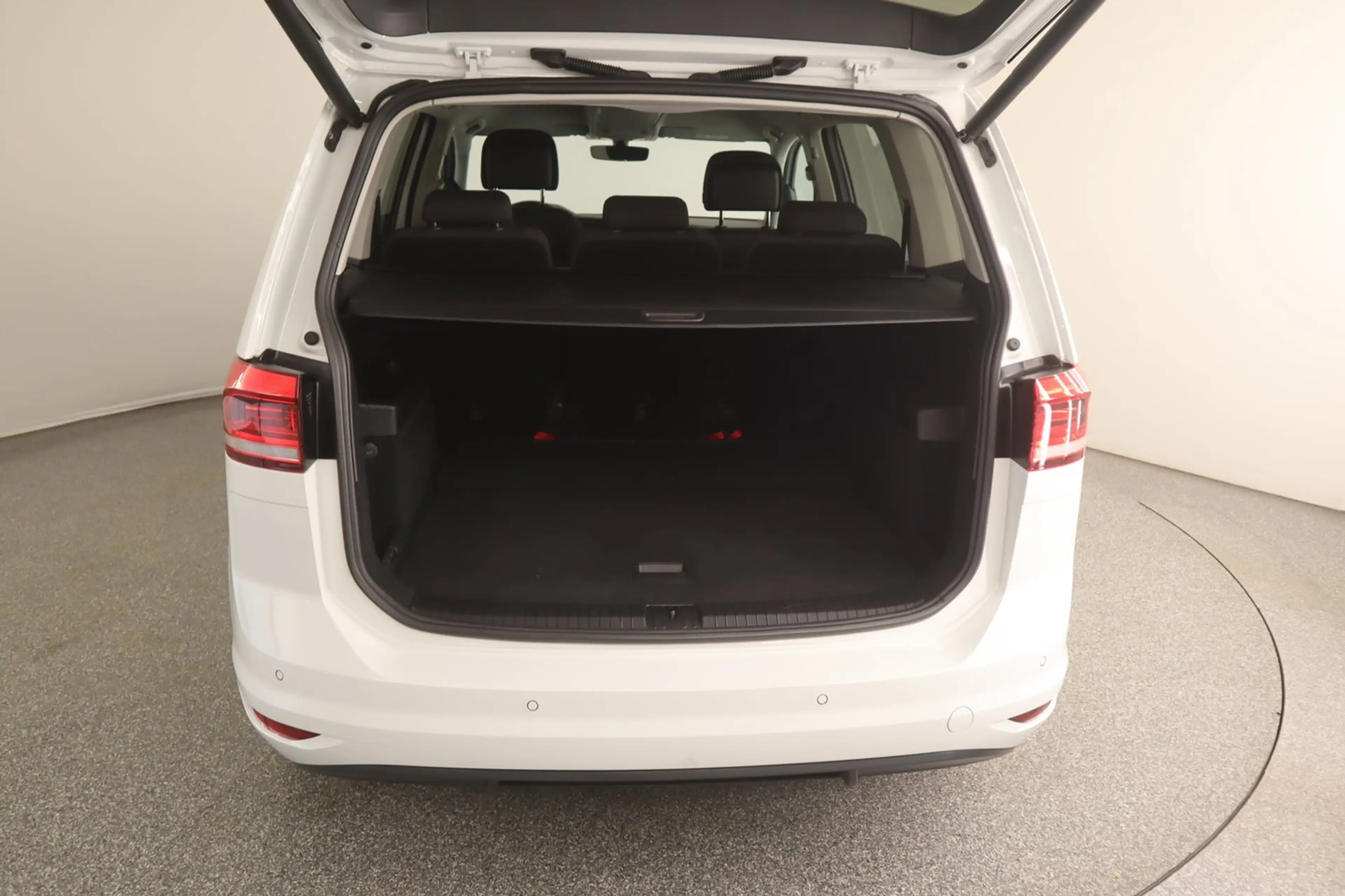 Volkswagen Touran Comfortline TDI SCR 5-Sitzer — photo 12