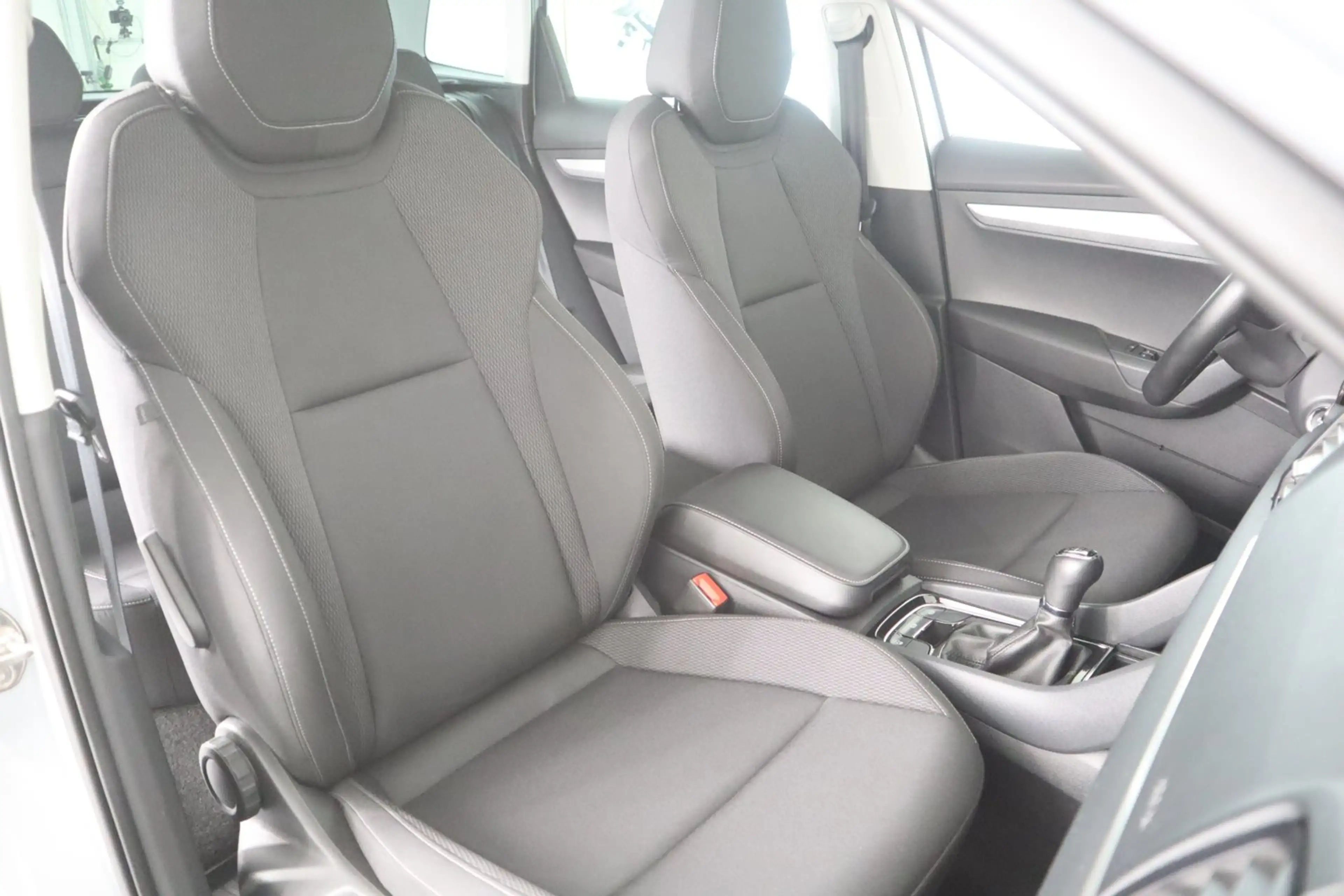 Volkswagen Touran Comfortline TDI SCR 5-Sitzer — photo 4