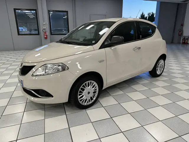 Lancia Ypsilon 1.2 Gold 69cv my16