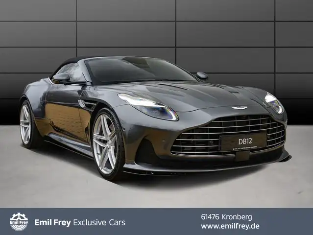Aston Martin DB12