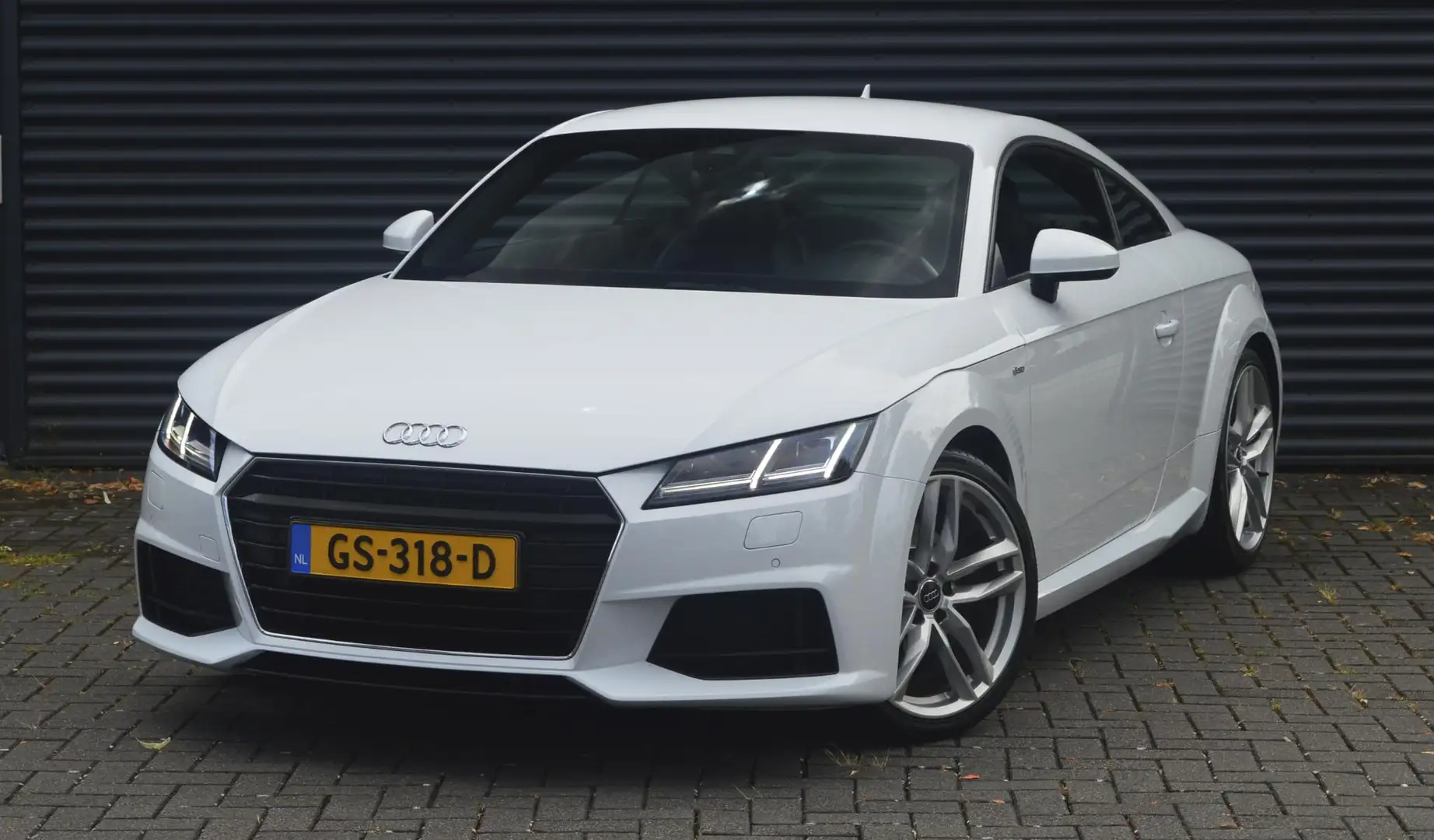 Audi TT 2.0 TFSI Pro Line S Handgeschakeld Wit - 1
