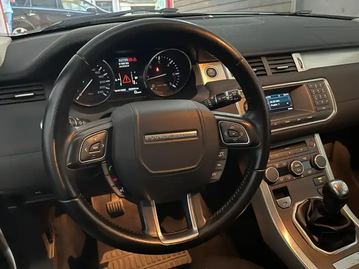 Land Rover Range Rover Evoque 2.2L eD4 Dynamic 4x2 3p 2013, foto 11