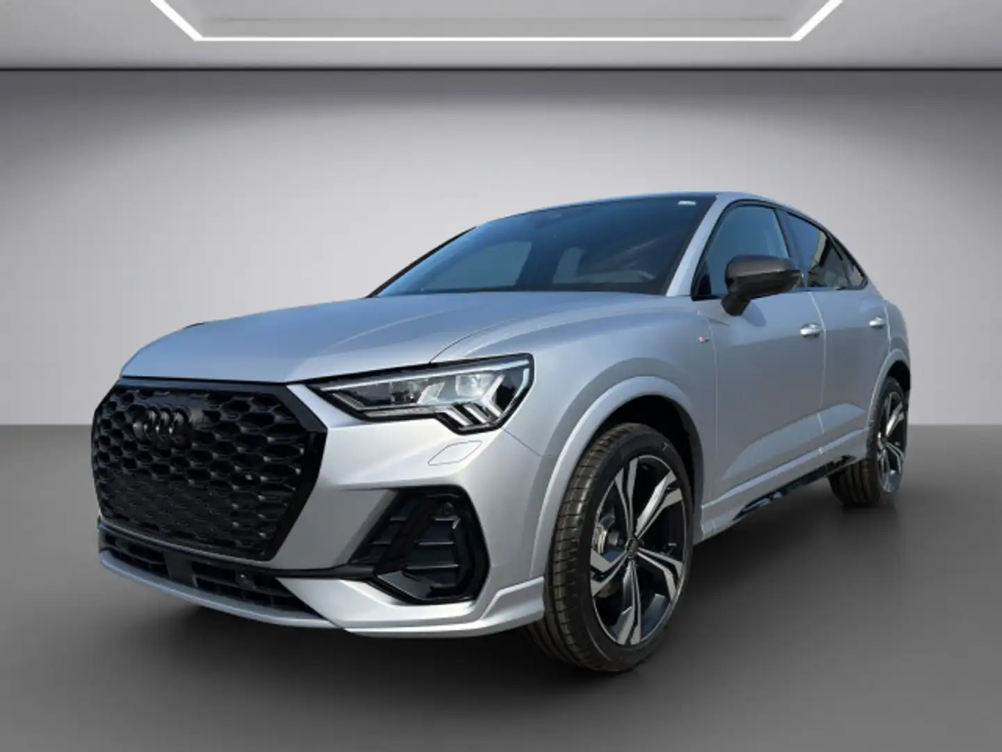 Audi Q3 Sportback S line 35 TFSI 110150 kWPS S tronic Grau - 2