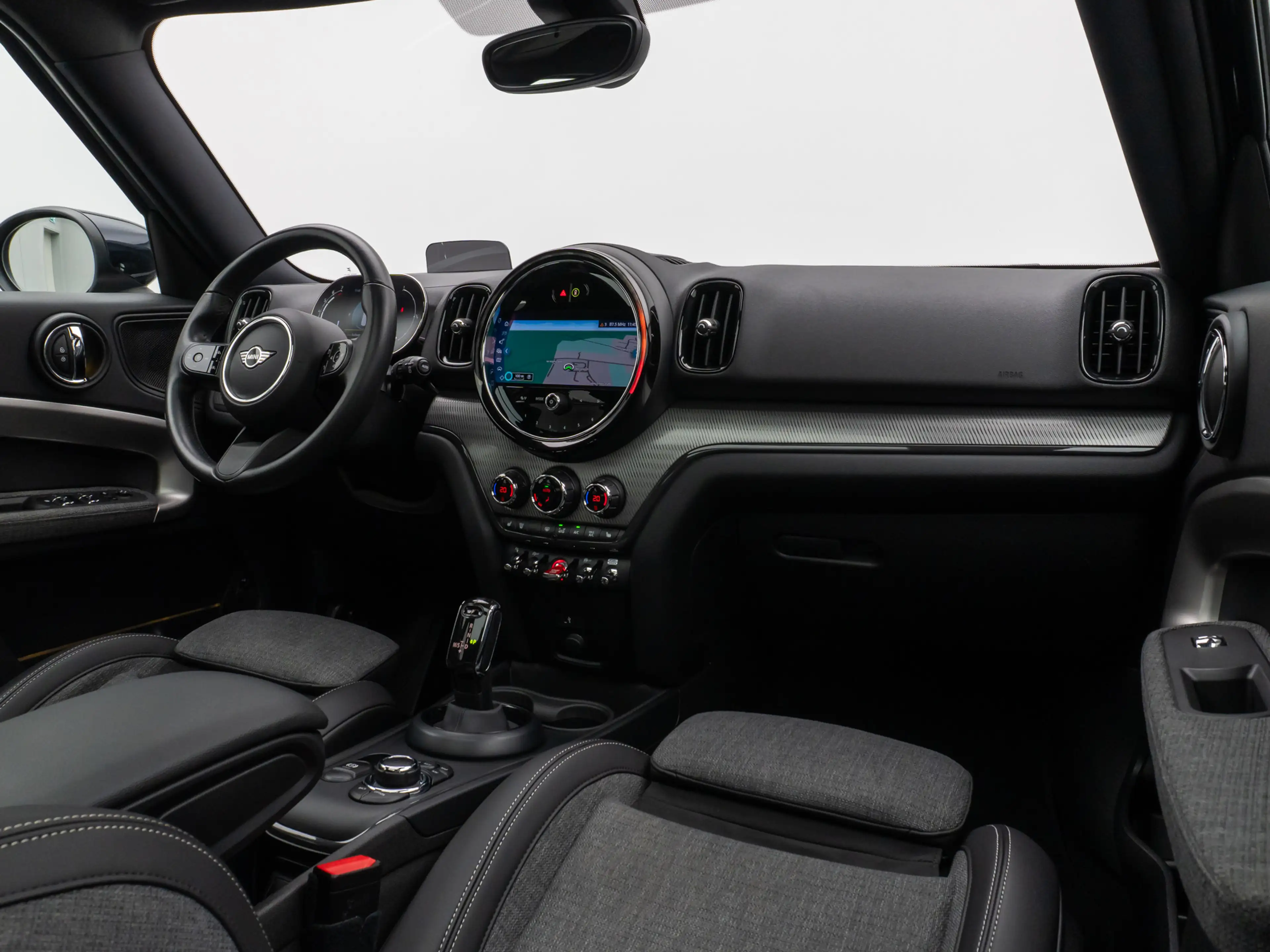 MINI Cooper Countryman HUD Panorama Kamera Sportsitze — photo 39