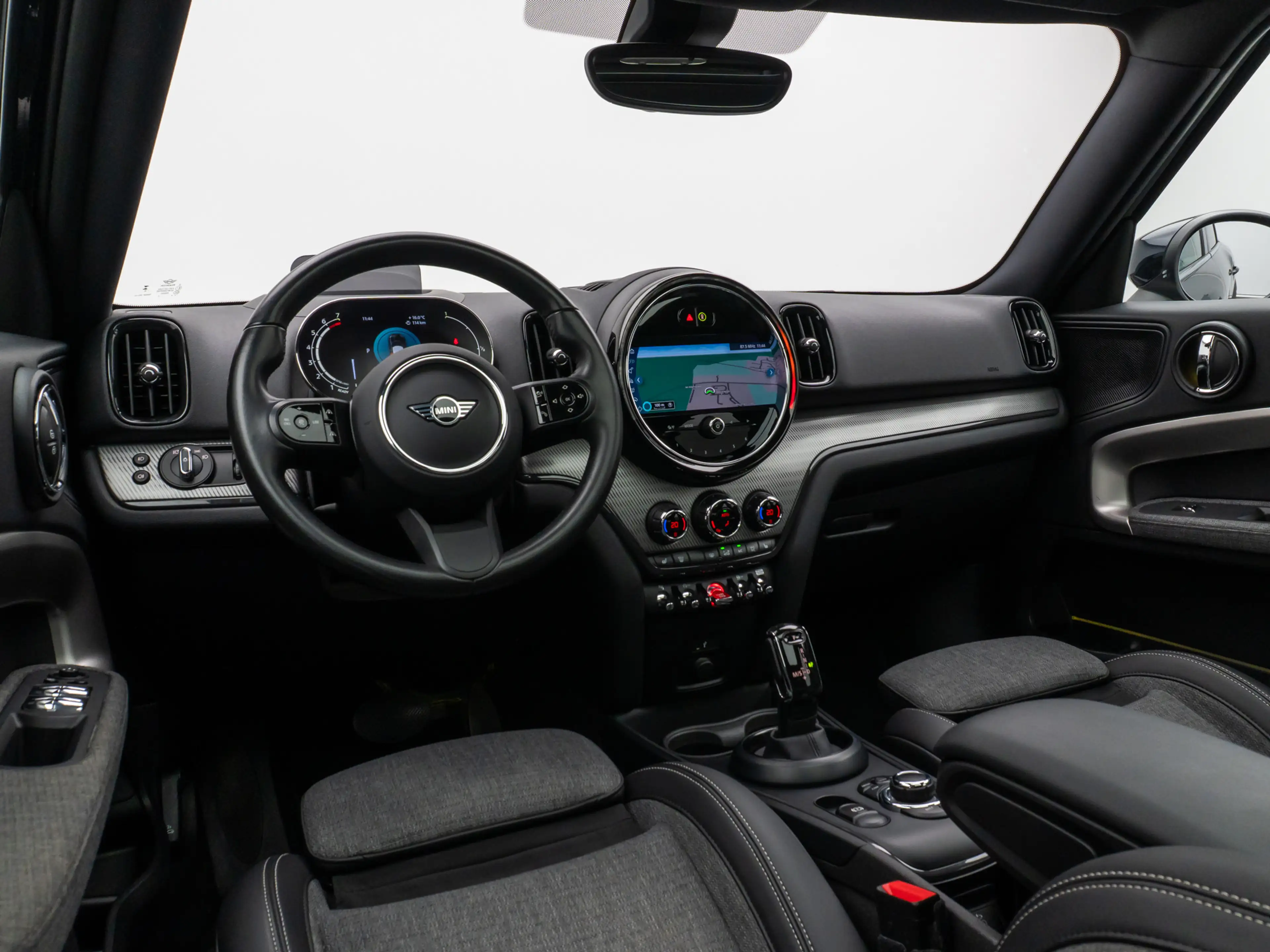 MINI Cooper Countryman HUD Panorama Kamera Sportsitze — photo 37