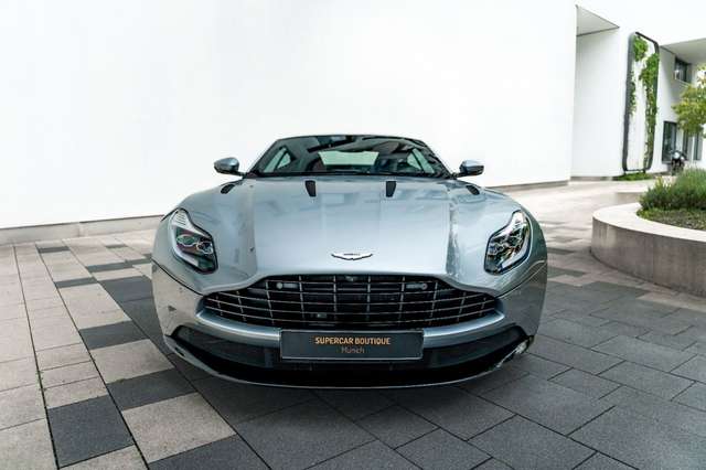 Aston Martin DB11 5.2 V12//AMR-PACK//SEAT-VENT.//SMOKED-LIGHT