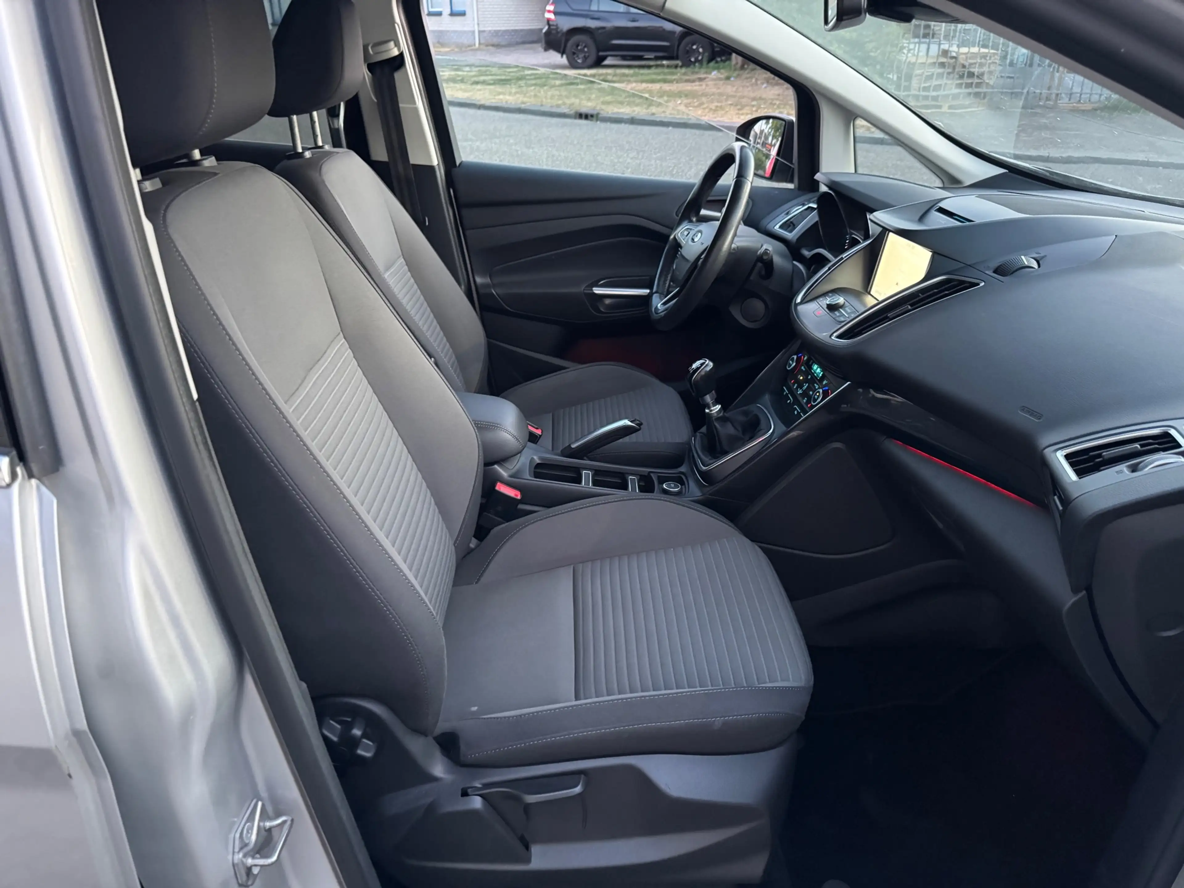 Ford Grand C-Max 1.0 Titanium 7PERS, Led, Navigatie — photo 15