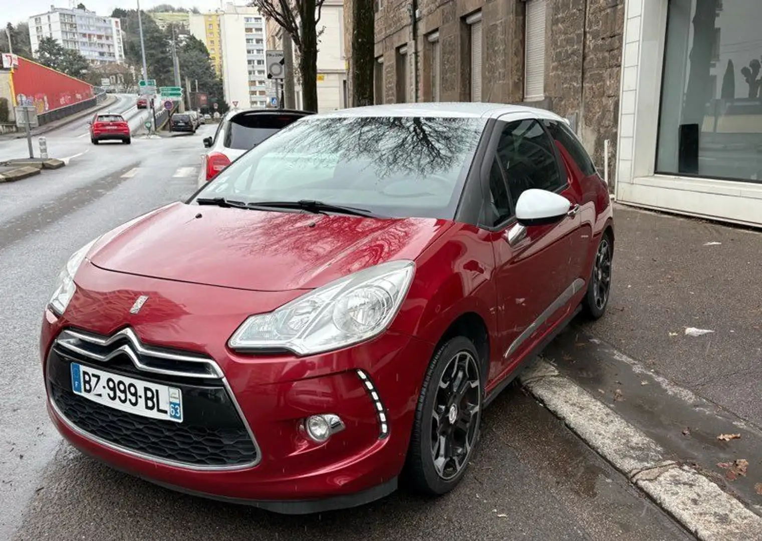 Citroen DS3 Sport Chic 1.6 Hdi à 115 cv 102000 kms Rouge - 2