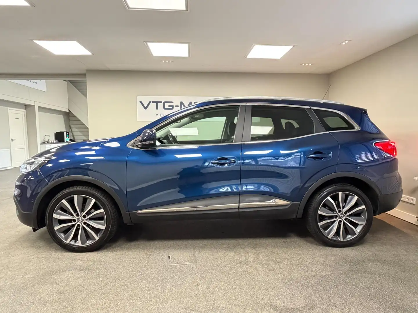 Renault Kadjar 1.2 TCe Bose Pano|ClimateControl|PDC V/A + Camera| Blauw - 2