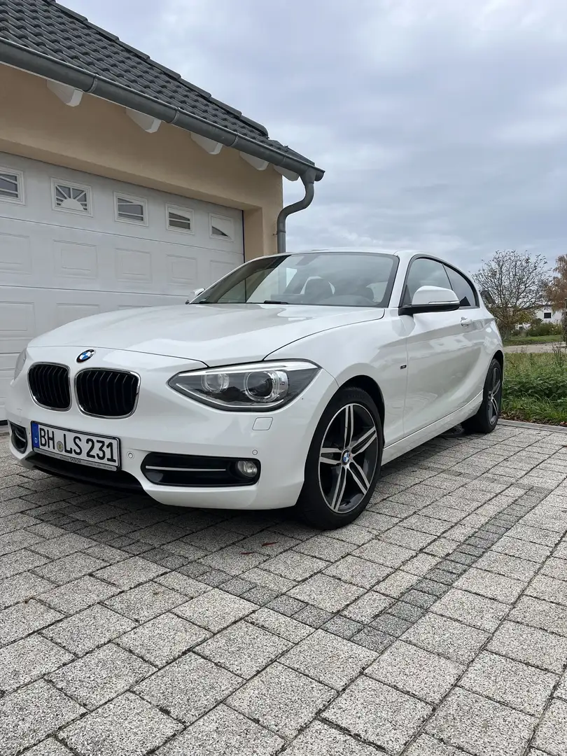 BMW 118 118d xDrive Sport Line - 1