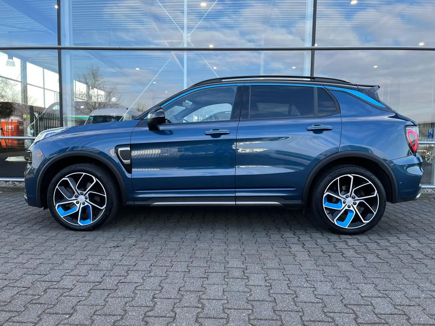 Lynk & Co 01 1.5 Prijs=Rijklaar Carplay/Camera/Pano/Keyless/Cru Blau - 2