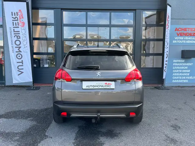 Peugeot 2008 view 6