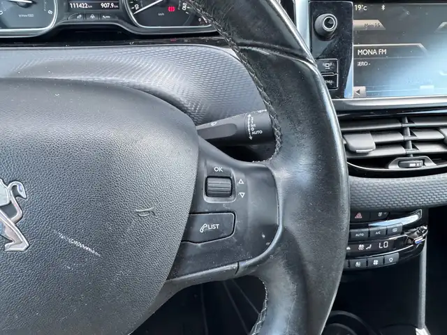 Peugeot 2008 view 15