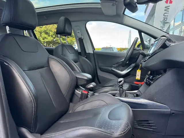 Peugeot 2008 view 10