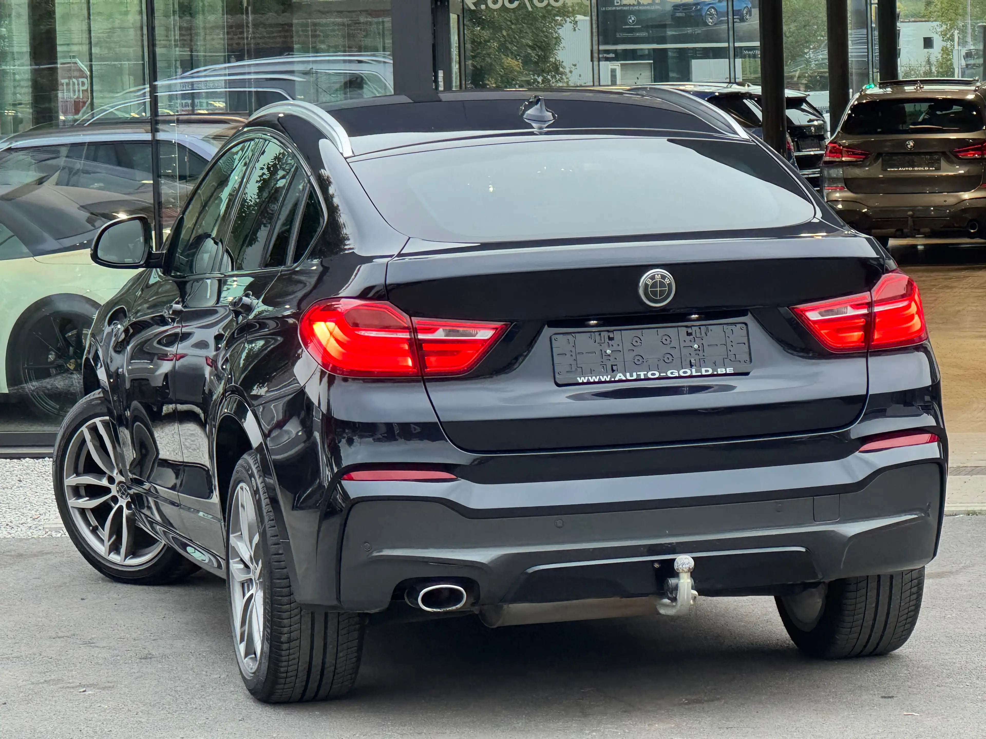 BMW X4 2.0 dA xDrive20 / PACK M / BOITE AUTO / FULLOPTIONS — photo 4