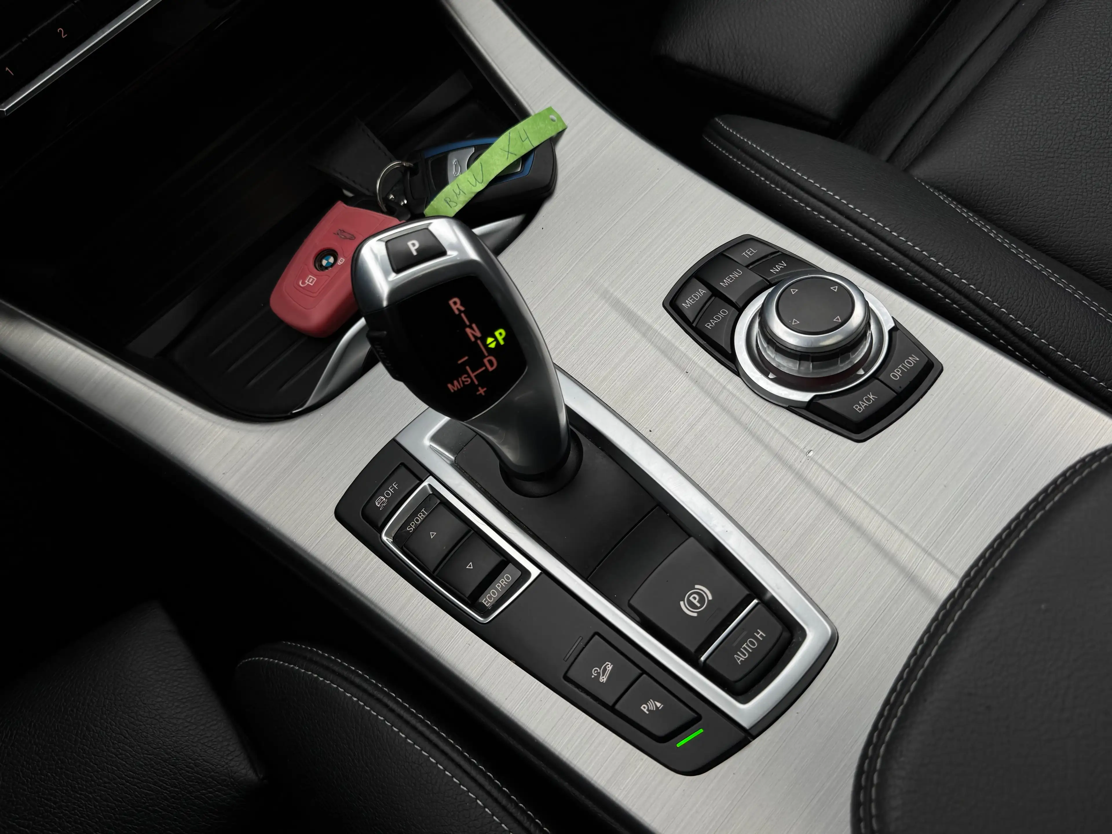 BMW X4 2.0 dA xDrive20 / PACK M / BOITE AUTO / FULLOPTIONS — photo 14