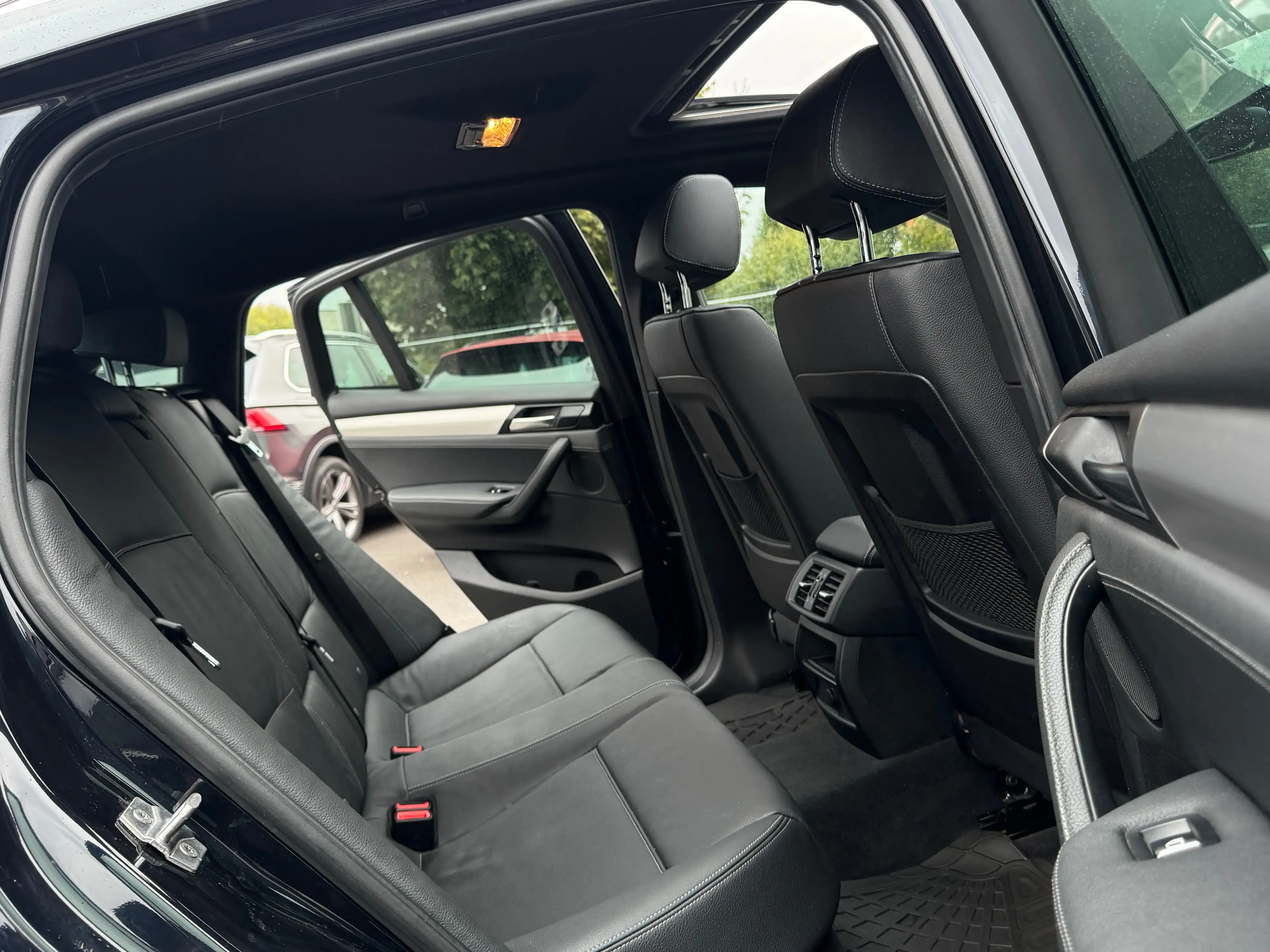 BMW X4 2.0 dA xDrive20 / PACK M / BOITE AUTO / FULLOPTIONS — photo 11