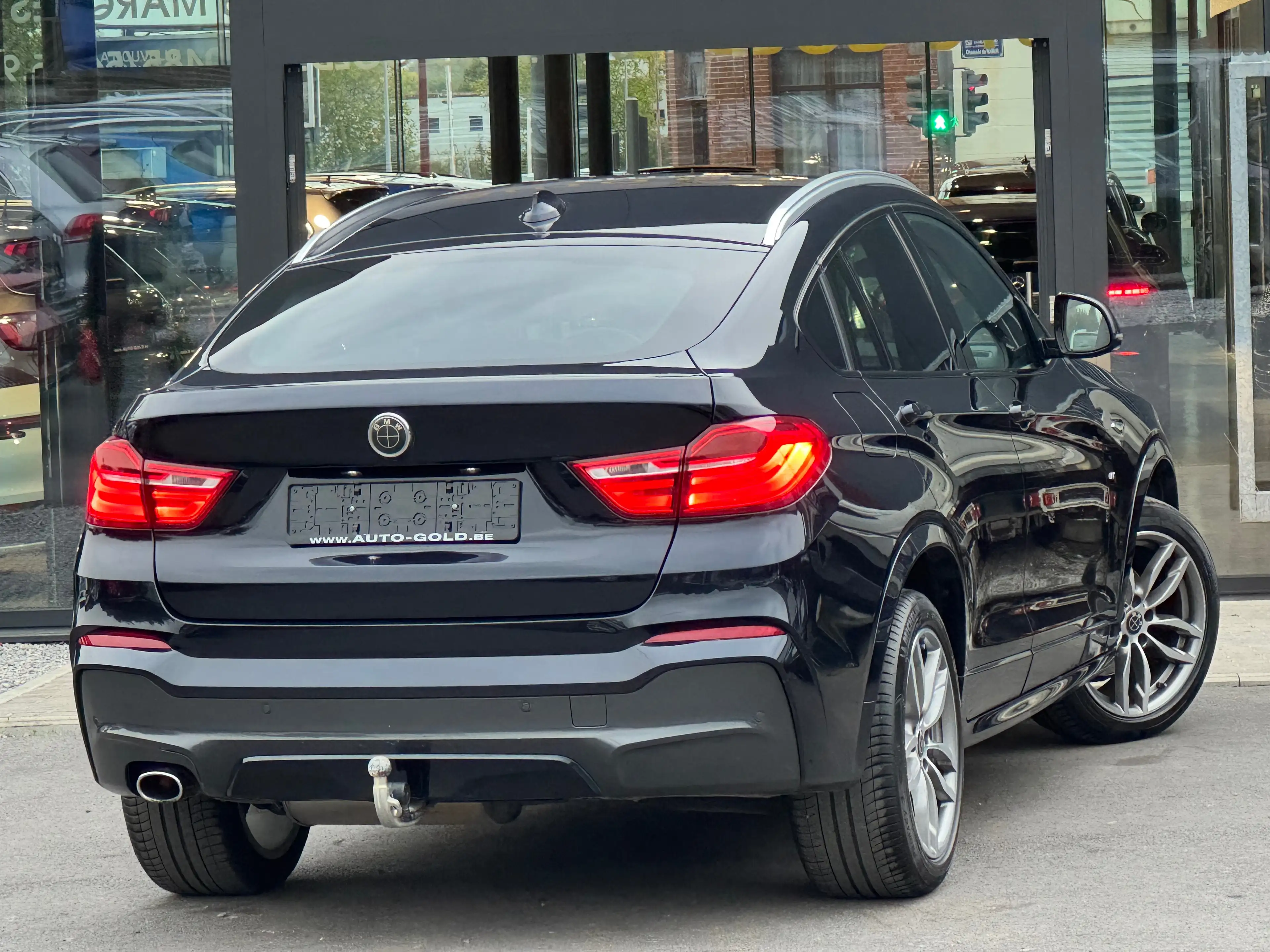 BMW X4 2.0 dA xDrive20 / PACK M / BOITE AUTO / FULLOPTIONS — photo 3