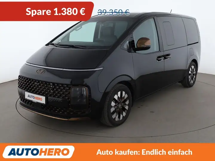 Hyundai STARIA 2.2 CRDi Signature 4WD Aut.*NAVI*ACC*CAM*PDC*