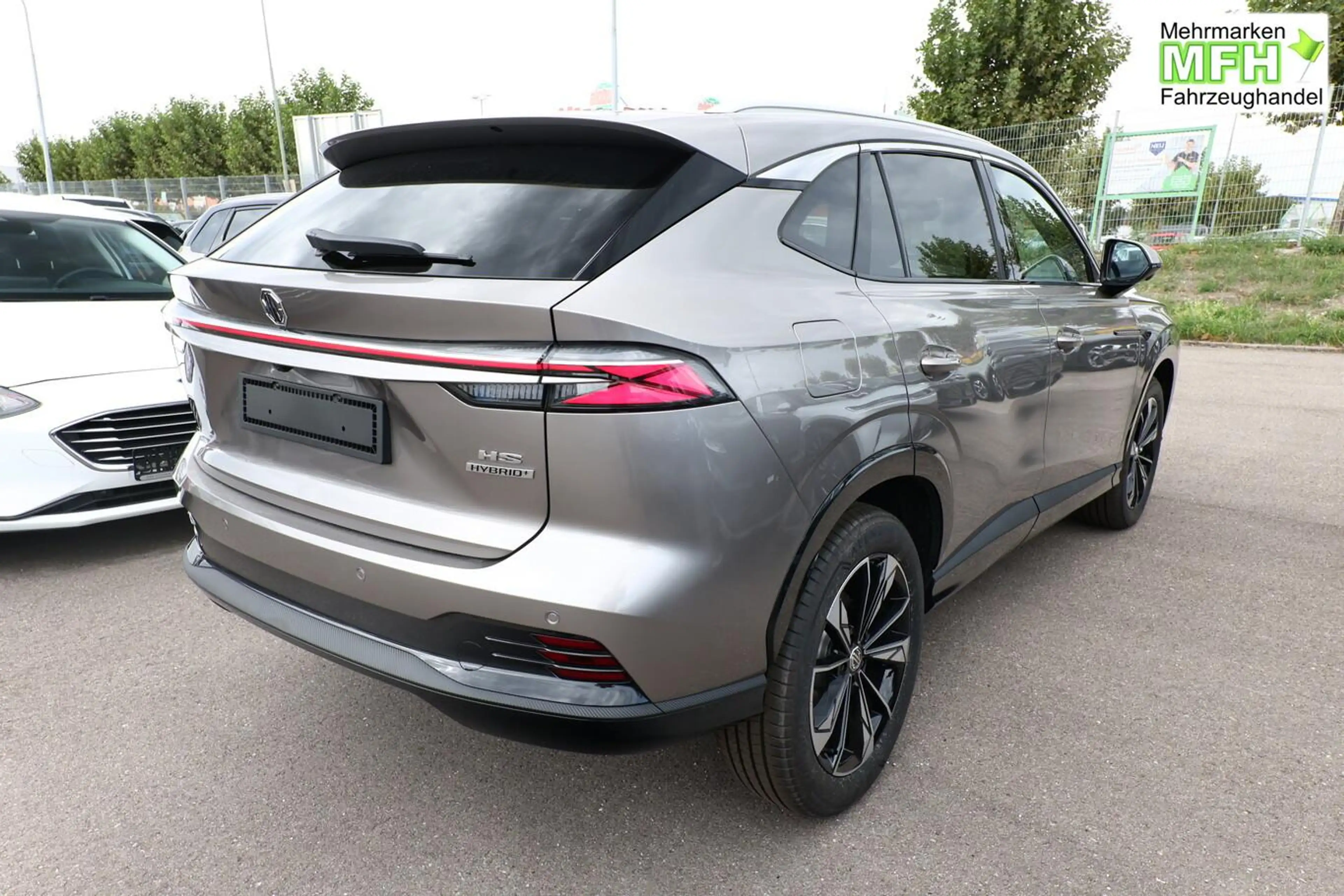MG HS Luxury HEV+ ACC 360Kam SHZ eHK TotW KeyL 19Z 16... — photo 2