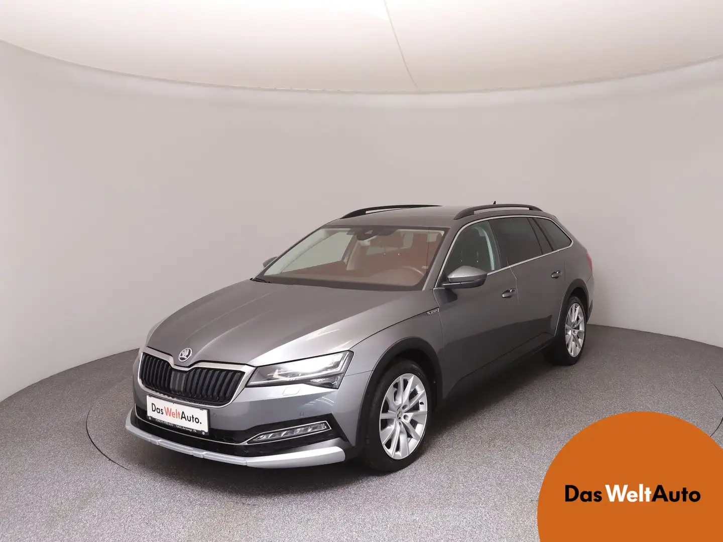 Skoda Superb 4x4 SCOUT TDI DSG Grau - 1