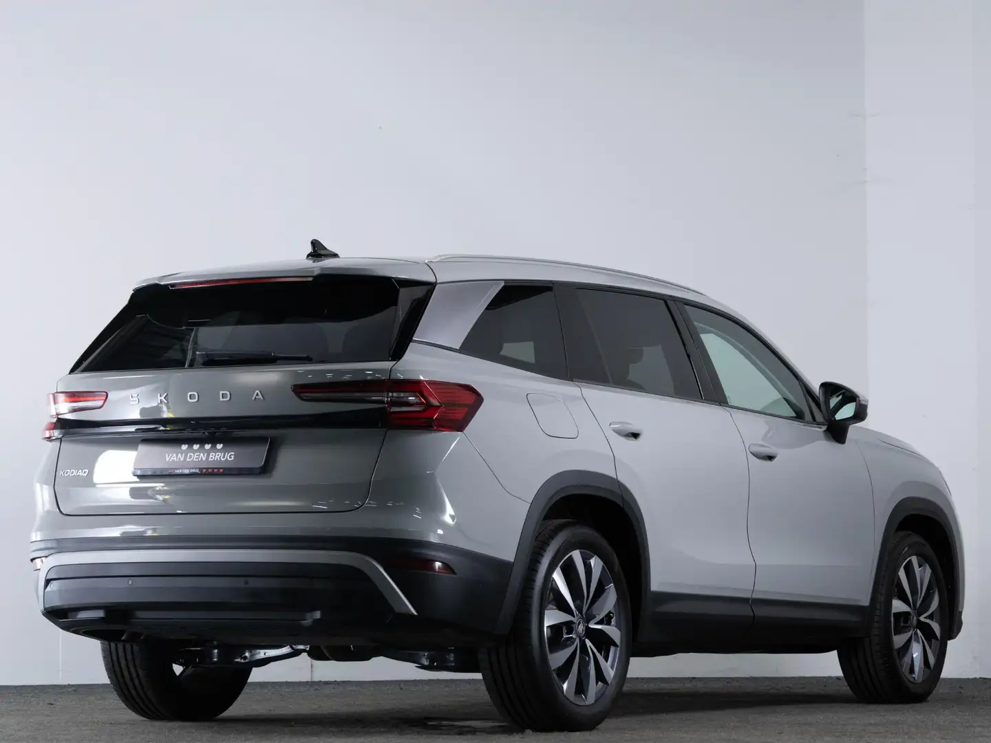 Skoda Kodiaq 1.5 TSI MHEV 150pk Business Edition 7-pers. | 7 pe Gris - 2